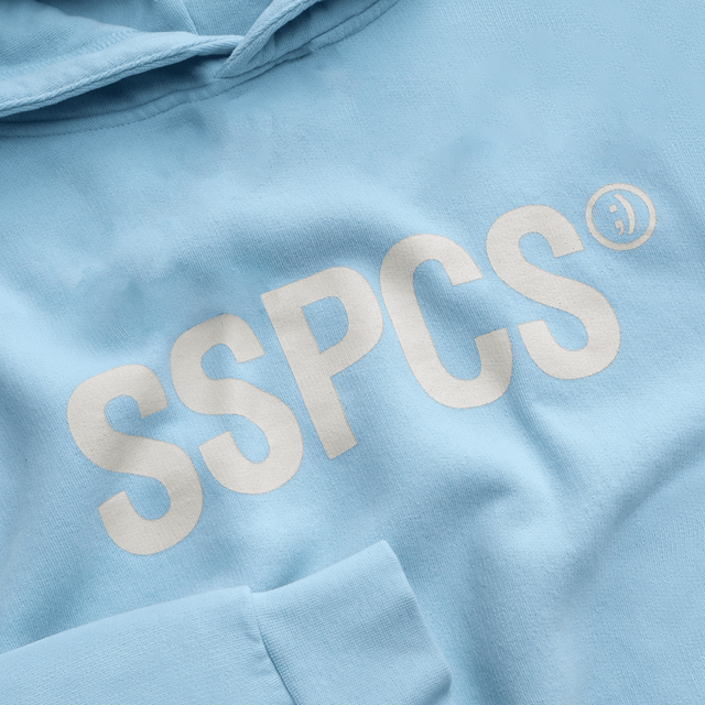 (SS24) The Smiley Hoodie - Coral Blue