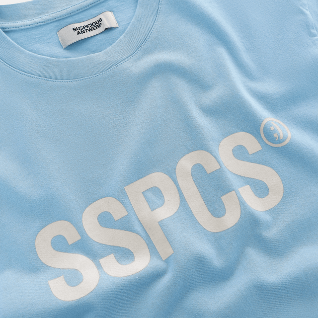 (SS24) The Smiley Tee - Coral Blue
